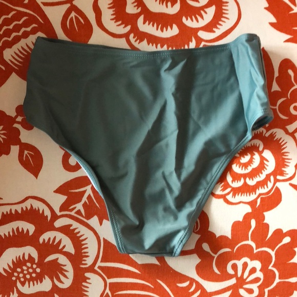 SALE FINAL💝 Super Flattering 🌴 Perfect Bikini 🌴 - Picture 5 of 6